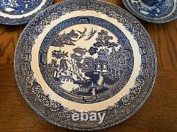 20 Piece Johnson Brothers England Blue Willow 4 Place Setting Ironstone EUC