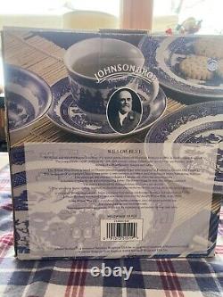 20 Piece Johnson Brothers England Blue Willow 4 Place Setting Ironstone NIB