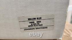 20 Piece Johnson Brothers England Blue Willow 4 Place Setting Ironstone NIB