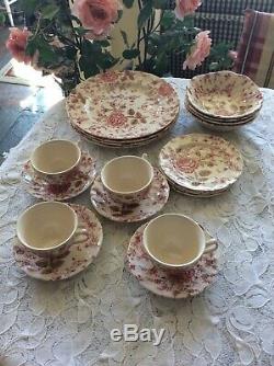 #2 Johnson Brothers Rose Chintz 20 Pieces Place Setting Service For 4 England