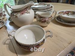 31 Piece Devonshire Johnson Bros England Fine China Pat No. 118579
