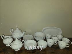 31 Pieces. Vintage JOHNSON Brothers White Coffe/ Tea Set For Party Of 6