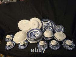 37 Piece Johnson Bros Blue Willow Svc For 6 Plus Hostess Pieces