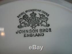 42 PIECE SET OF ROYAL IRONSTONE CHINA JOHNSON BROs ENGLAND WHITE withGOLD TRIM