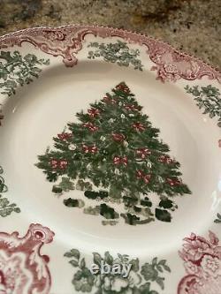 4 NWT Johnson Bros Old Britain Castles Pink Dinner Plates Christmas Tree 10 1/2