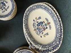 77pc Vintage Johnson Brothers HEARTS AND FLOWERS China, Complete Service for 10