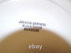 8 Each 9.75 Dinner & 7.5 Salad Plates ENGLAND Regency White Swirl Johnson Bros