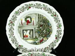 8 Johnson Brothers Merry Christmas Scalloped Dinner Plates 10-5/8