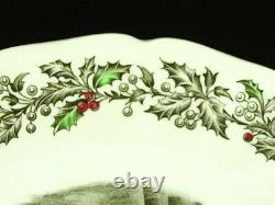 8 Johnson Brothers Merry Christmas Scalloped Dinner Plates 10-5/8