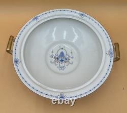 Antique Johnson Bros England Covered Soup Tureen Lid Blue Flower Basket 1913