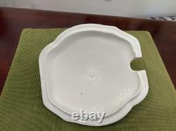 Antique Royal Semi Porcelain Covered Vegetable Dish Or Tureen Johnson Bros China