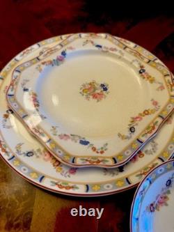 Antq Rare Pareek Johnson Bros. England Arundale 68 Pcs Floral Dining Set Read