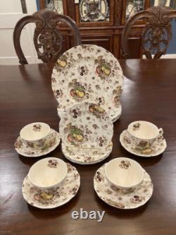 Autumn Delight by Johnson Bros. STARTER SET 16 Pieces of Vintage Dinnerware