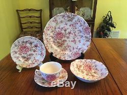 Beautiful 40pc Johnson Brothers Rose Chintz Dishes, Serves 8, Great Cond
