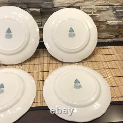 Beautiful Johnson Brothers MERRY CHRISTMAS 6 Dinner Plates Made In England, Mint