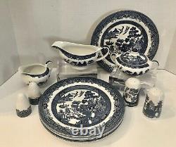 Blue Willow Johnson Brothers / Churchill England Dishes Plates, Gravy, Serving