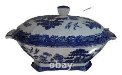 Blue Willow Tureen Johnson Bros Made In England