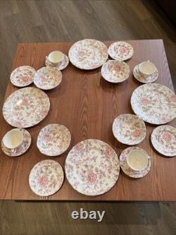 Brand New Johnson Brothers ROSE CHINTZ 20 Piece Set Dishwasher & Microwave Safe