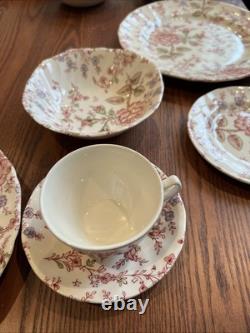 Brand New Johnson Brothers ROSE CHINTZ 20 Piece Set Dishwasher & Microwave Safe