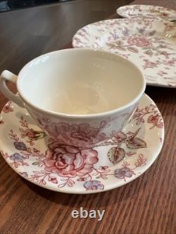 Brand New Johnson Brothers ROSE CHINTZ 20 Piece Set Dishwasher & Microwave Safe