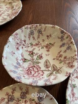 Brand New Johnson Brothers ROSE CHINTZ 20 Piece Set Dishwasher & Microwave Safe