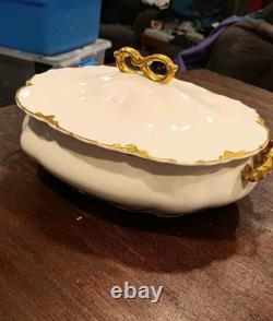 Chantilly Gold Oval Covered Vegetable by Johnson Brothers Johnson