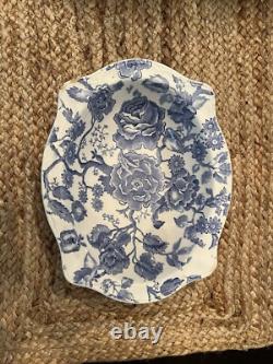 English Chippendale Johnson Bros Blue China Set of 9
