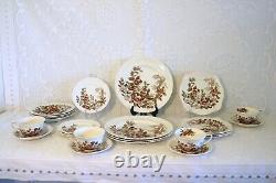 JOHNSON BROS FB&CO WINDSOR WARE APPLE BLOSSOM BRN 24 Pcs 6 Pc Plc Set Serv for 4