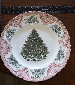 JOHNSON BROS Old Britain Castles Pink Christmas Green Tree 10.5 DINNER PLATE