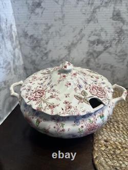 JOHNSON BROS ROSE CHINTZ SOUP TUREEN Pink Roses