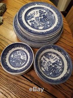 JOHNSON BROTHERS BLUE WILLOW 6 dinner 6 Salad plates 6 cereal bowls 4 fruit bowl