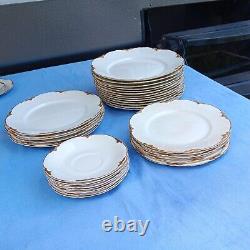 JOHNSON BROTHERS ENGLAND CHANTILLY GOLD DINNER PLATE Lot GOLD EMBOSSED RIM GUC