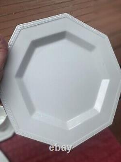 JOHNSON BROTHERS HERITAGE WHITE FOUR PLACE SETTINGS/20PCS (2 Available)