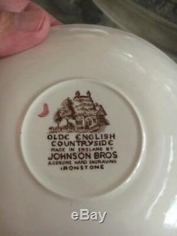 JOHNSON BROTHERS OLDE ENGLISH COUNTRYSIDE Multicolor 40 Piece Service For 8