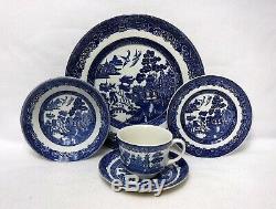 JOHNSON BROTHERS china BLUE WILLOW made in England 44-piece SET SERVICE for 8
