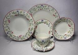 JOHNSON Brothers SUMMER CHINTZ Made In England pattern 75-piece SERVICE for 12