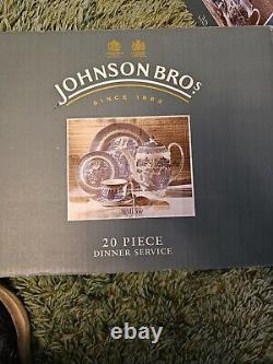 Johnson Bro. S 20 Piece Dinner Set Made In England