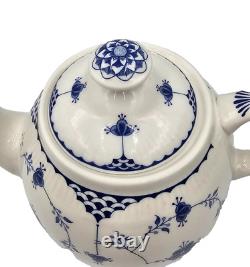 Johnson Bros DENMARK BLUE Teapot & Lid EXCELLENT