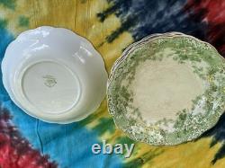 Johnson Bros England Antique Florentine Set Of 15