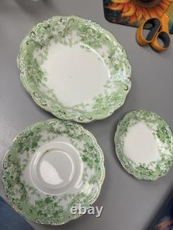 Johnson Bros England Antique Florentine Set Of 15
