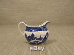 Johnson Bros England Blue Willow Earthware 46 Piece Set Plate Bowl Cup Saucer