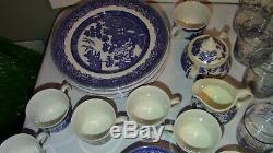 Johnson Bros England Blue Willow Earthware 79 Piece Set Plate Bowl Cup Saucer