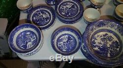 Johnson Bros England Blue Willow Earthware 79 Piece Set Plate Bowl Cup Saucer