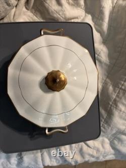 Johnson Bros England Covered Vegetable Dish with Lid