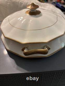 Johnson Bros England Covered Vegetable Dish with Lid