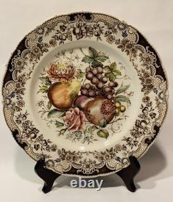 Johnson Bros, England Plate, Windsor Ware, 10.5 Inches Johnson Bros, England Plate, Windsor Ware, 10.5 Inches