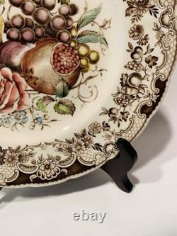 Johnson Bros, England Plate, Windsor Ware, 10.5 Inches Johnson Bros, England Plate, Windsor Ware, 10.5 Inches