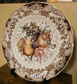 Johnson Bros, England Plate, Windsor Ware, 10.5 Inches, Great Condition