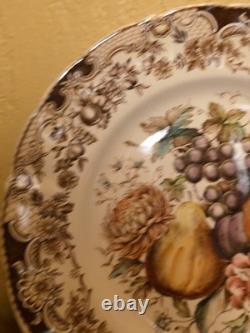 Johnson Bros, England Plate, Windsor Ware, 10.5 Inches, Great Condition