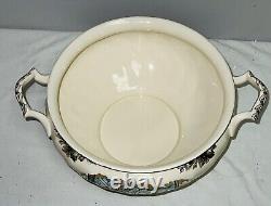 Johnson Bros FRIENDLY VILLAGE SOUP TUREEN With LID